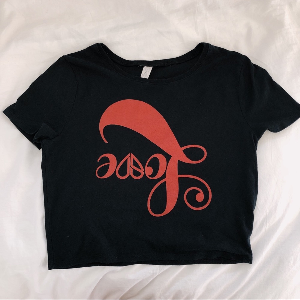 (HOST PICK!) SOFIE DOSSI MERCH: LOVE TSHIRT!